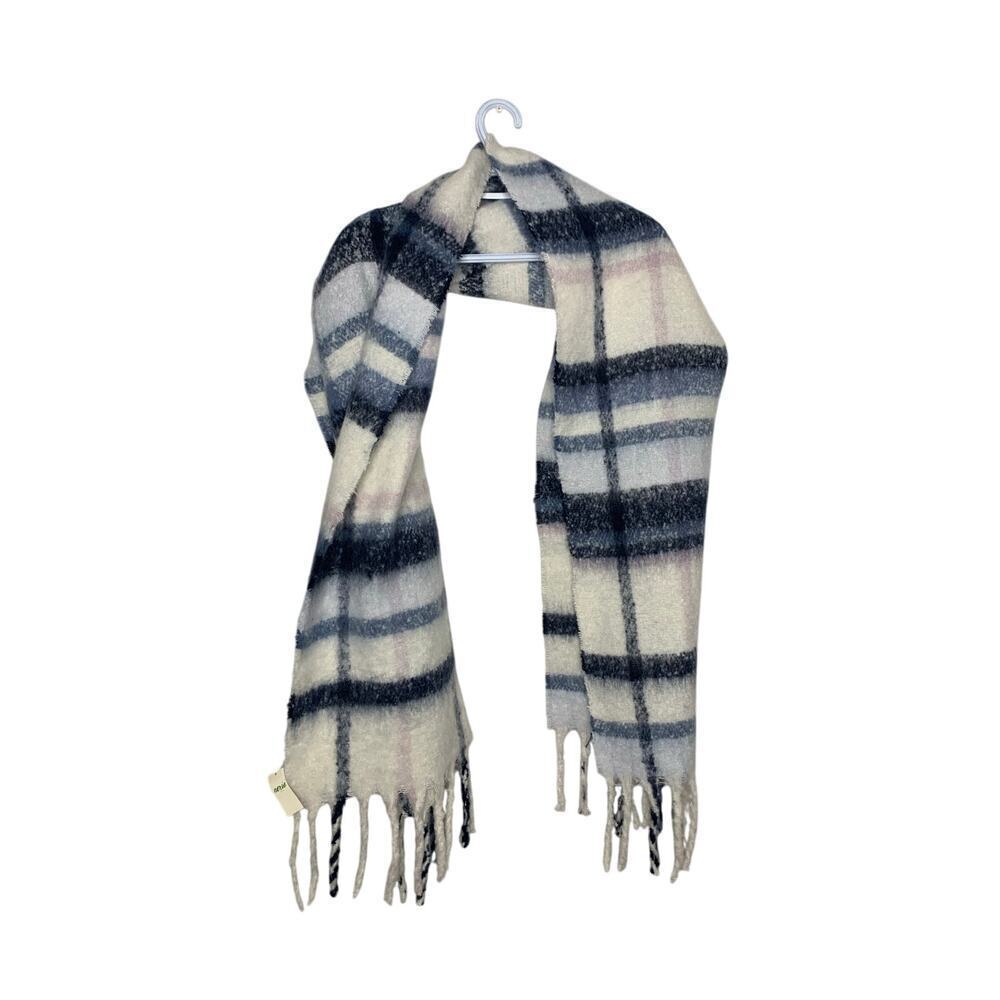 NWT Aerie Blanket Scarf